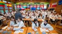 Im Rahmen des Erasmus-Projektes „European Challenges in Gene Editing by CRISPR“ arbeitet die Biotech-AG der Johanna- Wittum-Schule mit sieben europäischen Partnerschulen im Bereich innovativer biotechnologischer Grundlagenforschung von neurodegenerativen Erkrankungen zusammen.