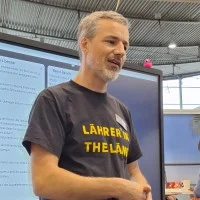 Bernd Baisch präsentiert auf der Didacta