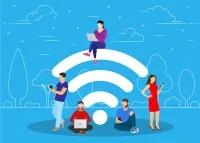 Menschen arbeiten im Internet