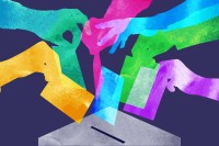 Eine Grafik zeigt bunte Hände, die Stimmzettel in eine Wahlurne werfen.