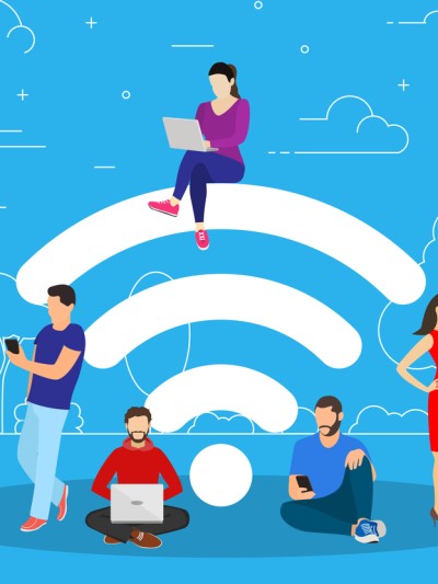 Menschen arbeiten im Internet